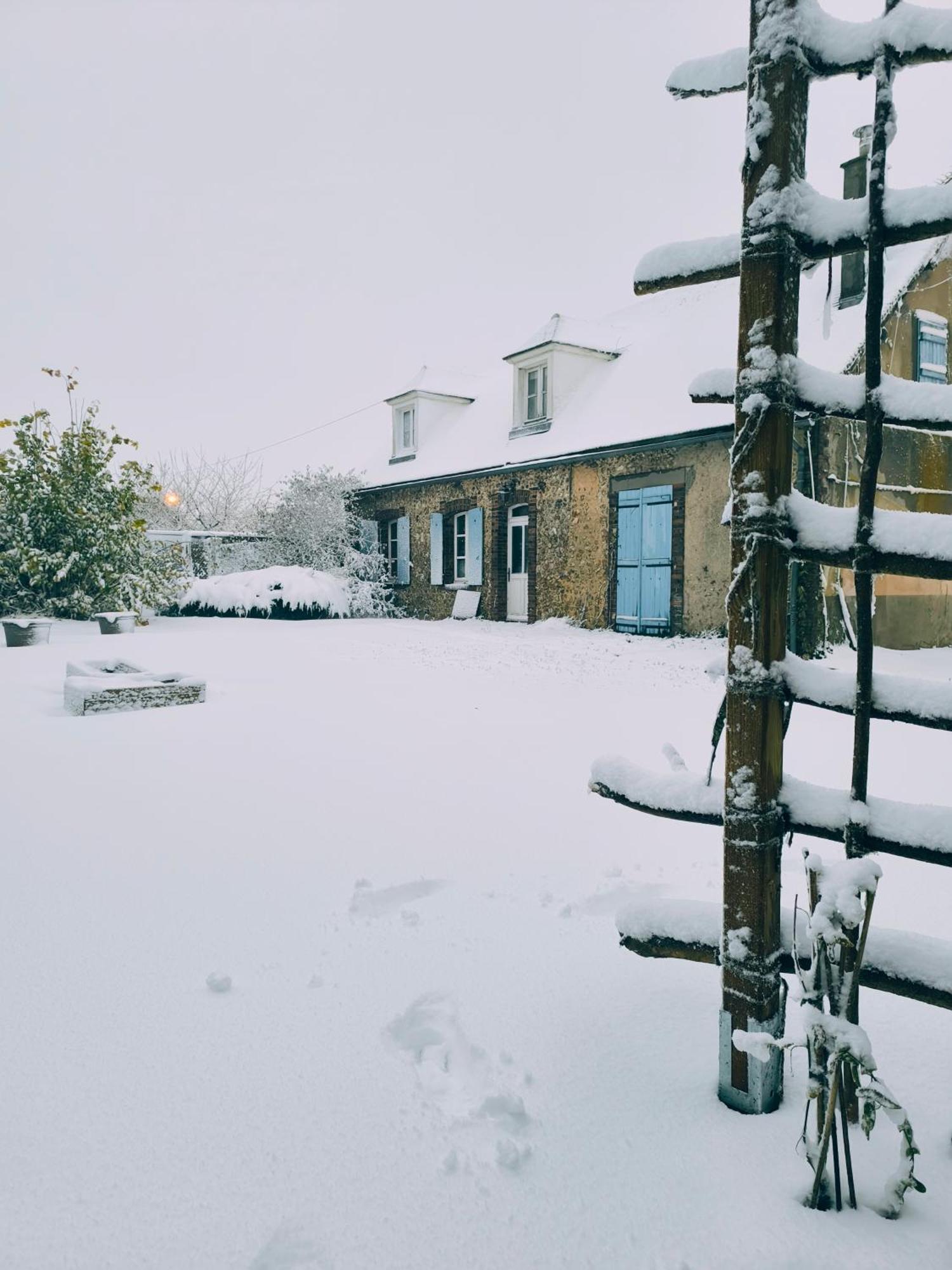 Petit Coin De Campagne Villa Marcheville ภายนอก รูปภาพ